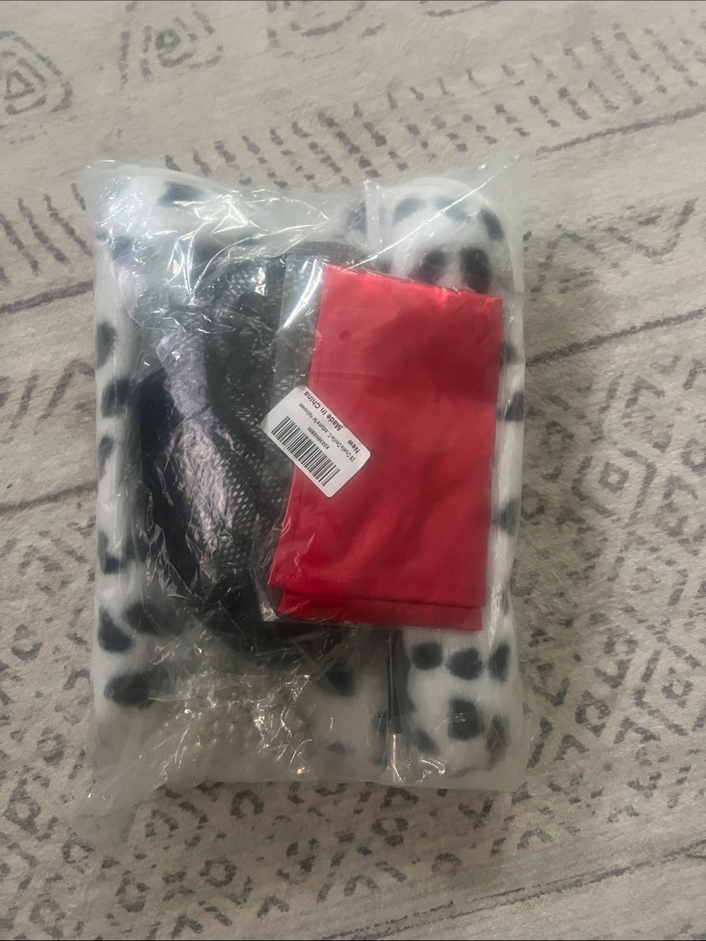 Amazon Cruella. Deville Women Other Accessories Bundle - White, Black, Red
